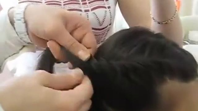 Как плести жгут из трех прядей.mp4 смотреть онлайн