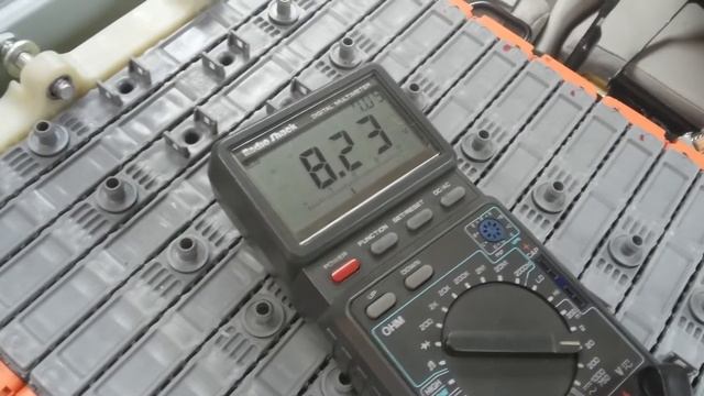04~09 Toyota Prius / HV Battery Check-up & Replacement смотреть онлайн