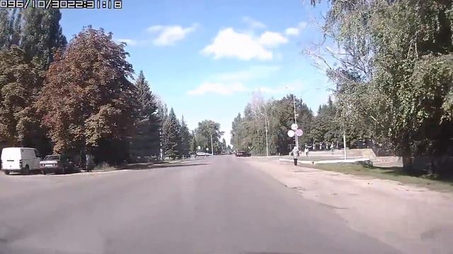 Borisoglebsk town with a breeze on the street Chkalov. Борисоглебск с ветерком по улице Чкалова. смотреть онлайн