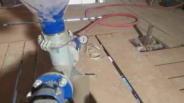 Реставрационнье работы.Насос НМ 706 ЛАККК  иньектирование кирпичной кладке 1806 года. Valdo Moleri