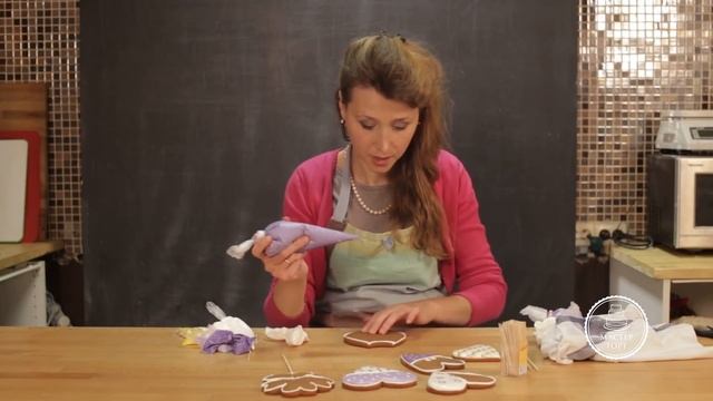 Пряники. Основы декорирования пряников. Роспись по мокрому смотреть онлайн