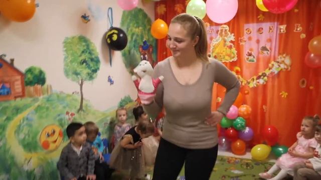 Праздник осени. Солнечный зайчик, малыши смотреть онлайн