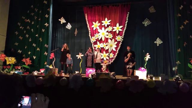 сдк.подкраичи.8 марта. смотреть онлайн