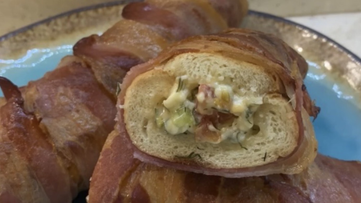 Багет в беконе с сыром в духовке смотреть онлайн