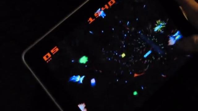 Jeff Minter of Llamasoft playing Minotaur Rescue (iOS game) смотреть онлайн