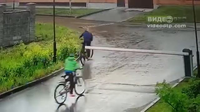 Кто сломал шлагбаум? - А он сам сломался смотреть онлайн