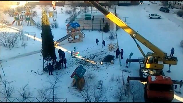 Установка новогодней ёлки смотреть онлайн