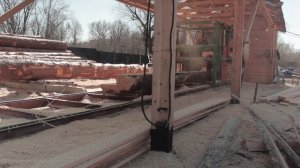 Какой выход чистого пиломатериала с круглого леса? Рабочий день рамщика на дисковой пилораме