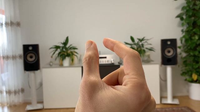 ARCAM Solo Music vs. YAMAHA R-N803 D смотреть онлайн