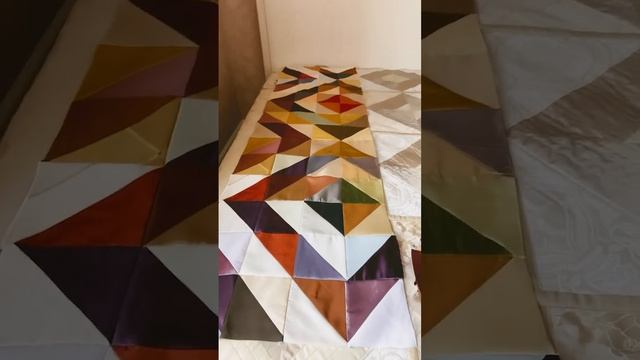 Режу,сшиваю, опять режу и сшиваю блоки нового покрывала #пэчворк #лоскутноешитье #лоскутноепокрывал