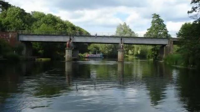 UK Waterway Holidays https://www.facebook.com/home.php#!/groups/GETAFLOAT/ смотреть онлайн