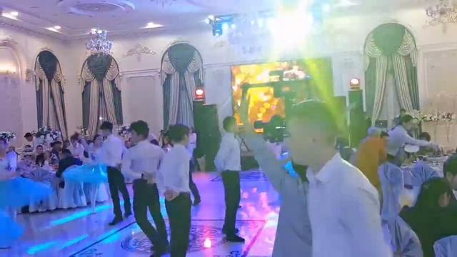 Вальс "Мой ласковый нежный зверь" шоу балет Фрески смотреть онлайн