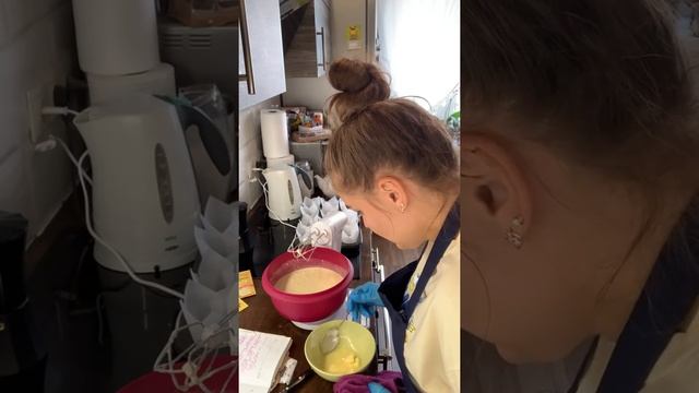 БЫСТРЫЕ КЕКСЫ смотреть онлайн