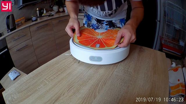 Как приклеить наклейку на Робот пылесос Xiaomi Mi Robot Vacuum Cleaner смотреть онлайн