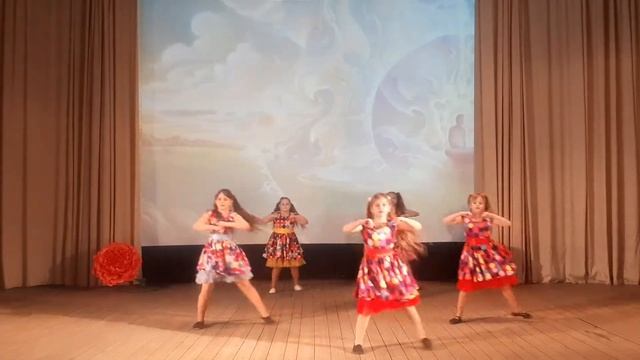 Танцевальная группа "Жемчужина", танец- "Просто дети". смотреть онлайн