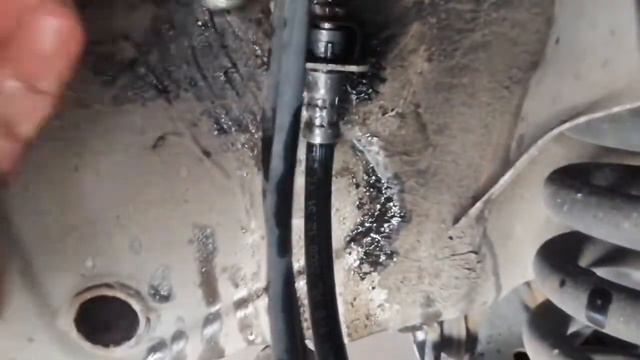 [TUTO] Changement Des Durites Flexibles De Frein Sur Mercedes CLK200 W208