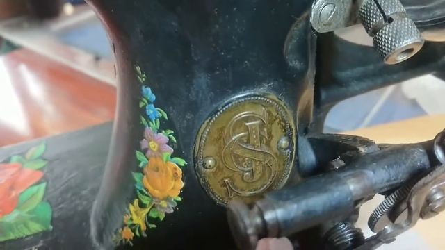 Restauración de máquina de coser antigua. Explicación inicial смотреть онлайн