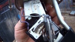 Нива 21214, замена датчика уровня топлива