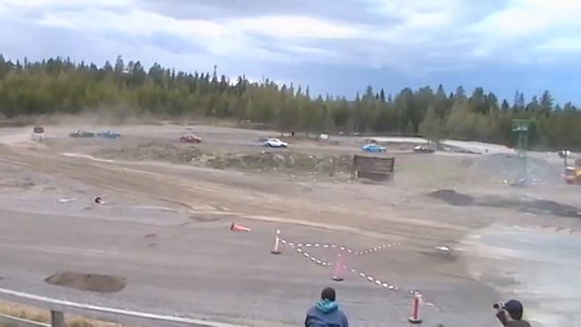 Folkrace Luleå 2011 05 21 C-final Laitiscup (2,5varv) смотреть онлайн