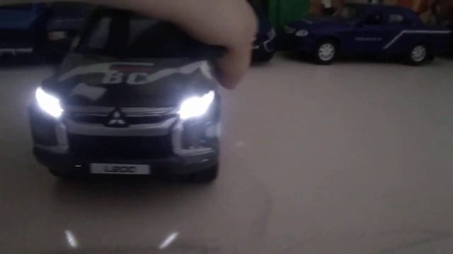 Обзор модельки Mitsubishi L200 Военный от Технопарк в масштабе 1 :43. смотреть онлайн