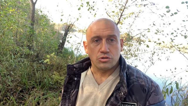 Жестокое избиение Романа Ковалёва в московском метро. смотреть онлайн