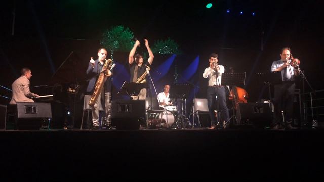 The Jeepers - KRUM ELBOW BLUES смотреть онлайн