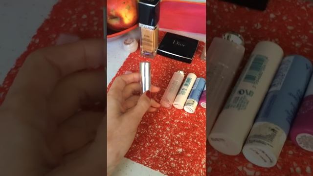 Обзор гигиенических помад Dior , Clinique , Vichy, Lucky Day, Nuxe и др.