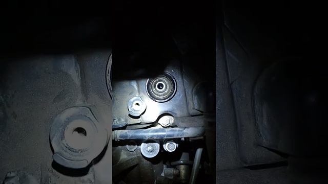 Заливает свечи зажигания на Nissan Primera, в следствии их неисправности. смотреть онлайн