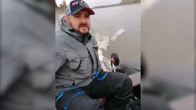 Обзор лодки Хантер 420 ПРО. Реальный отзыв. Советуем посмотреть.