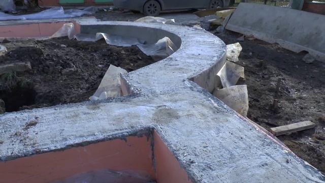 Ленточный фундамент: Литьё бетона в землю + несъёмная опалубка из ЭППС (Пеноплэкс) - 4 смотреть онлайн