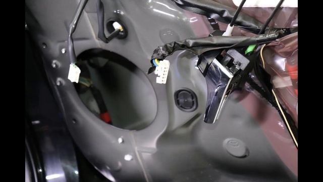 Toyota Rav 4 2017 Componentes Audiofrog G60S Amplificado смотреть онлайн