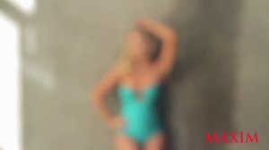 Elisha Cuthbert Maxim March 2013