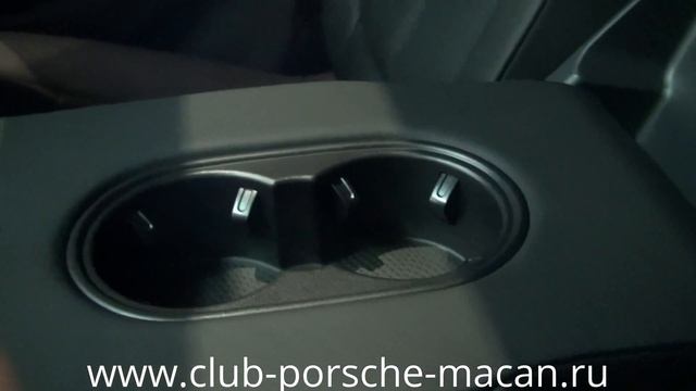 Porsche Macan - Интерьер - Задний ряд смотреть онлайн