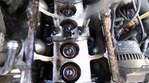 Ауди 80 гонит масло в камеру сгорания .