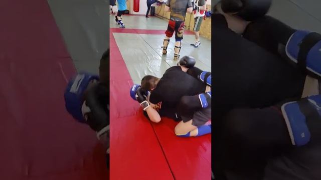 ПРОХОД В НОГИ И ДОБИВАНИЕ смотреть онлайн