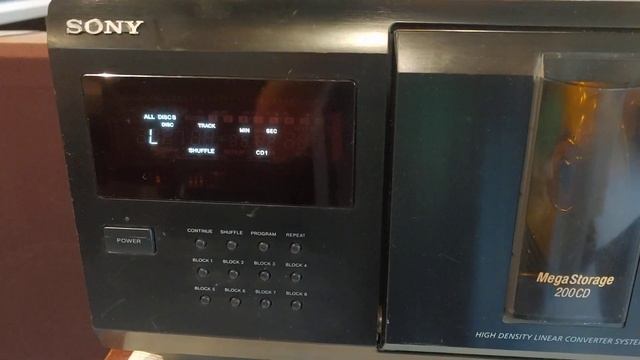 SONY Mega Storage 200 CD Changer CDP-CX210. Demo. смотреть онлайн