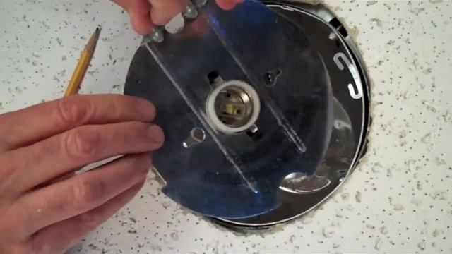 How to remove the socket plate from a recessed housing by Total Recessed Lighting смотреть онлайн