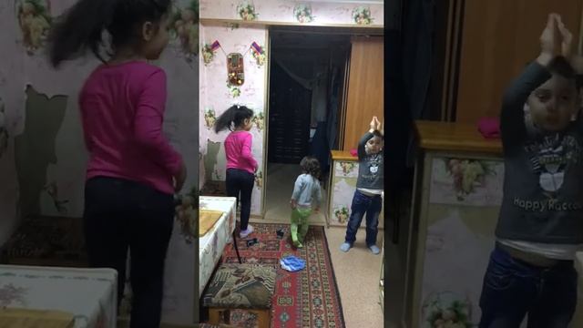 Лиза, Артём, Элина смотреть онлайн