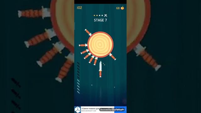 Komputersem играет в Knife Hit смотреть онлайн