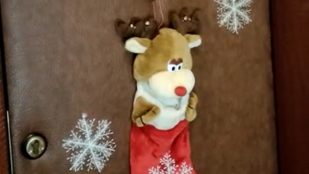 Как украсить дом к новому году. Украшаем входную дверь. смотреть онлайн