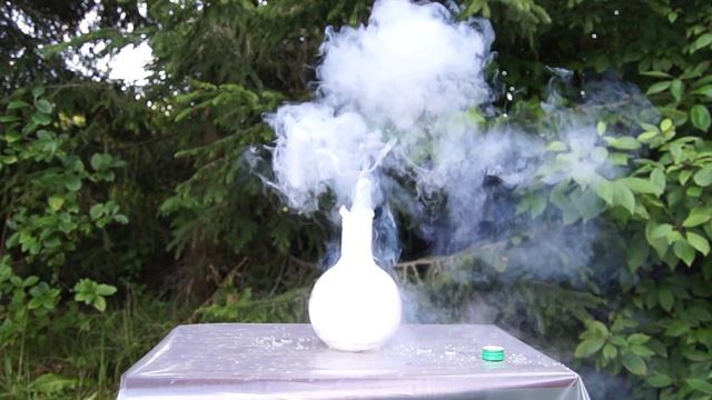 Дым без огня - Химическая реакция получения дыма! смотреть онлайн