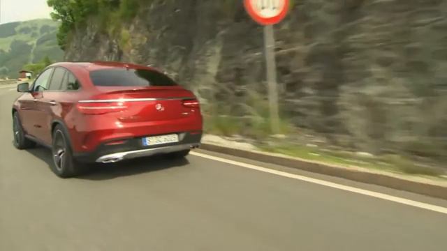 2016 Mercedes Benz GLE 450 AMG 4MATIC Coupe vs 2016 Lexus RX 450h F Sport смотреть онлайн