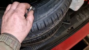 Замена лампочек подсветки номера VW T5.