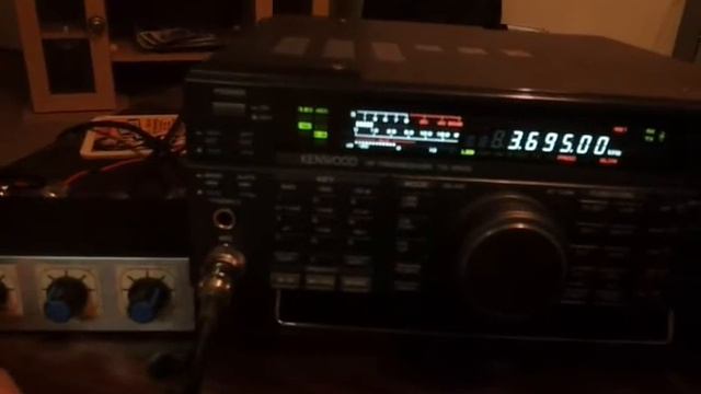 playing with my Kenwood TS 450-SAT and a cheap QRM noise killer, the x phase смотреть онлайн
