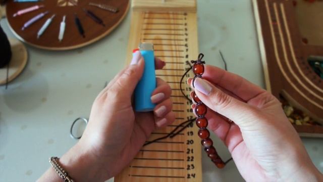 DIY плетение браслета Шамбала. Как плести браслет Шамбала. смотреть онлайн
