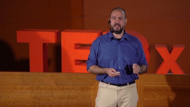 A walk on the moon | Kosmas Gazeas | TEDxNKUA смотреть онлайн