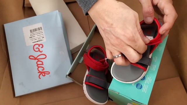 Unboxing a $1,000 Pallet - What did I get? I show you everything - Check it out. - Online reselling смотреть онлайн