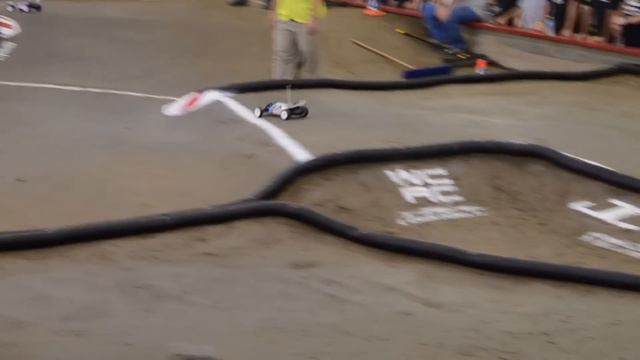 A2 2wd Modified Buggy - 2012 Electric Off-Road Super Nationals - RCCA Coverage смотреть онлайн