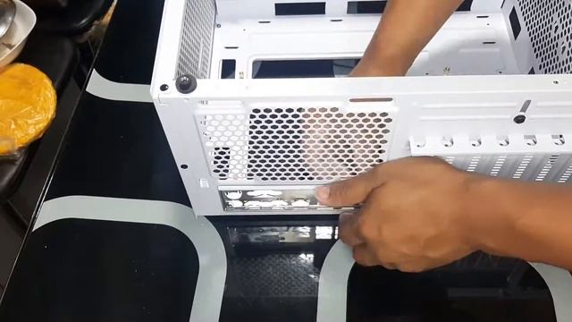 Ryzen 3 2200G, Gigabyte A320M S2H V2 14,000 PHP BUILD 280USD смотреть онлайн