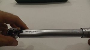 Динамометрический ключ Jonnesway T04060, 1/4" DR, 5-25 Нм